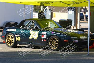 media/Nov-17-2024-CalClub SCCA (Sun) [[5252d9c58e]]/Around the Pits/